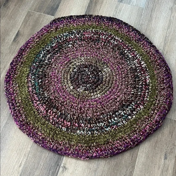 Handmade rug - Picture 1 of 5